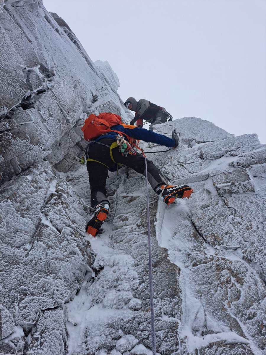 James finally managed to time his days off with good winter conditions and headed up to Scotland for 3 days of in James words 'one of the best trips he has ever had' winter climbing with legends Paul Ramsden and Rich Howells #iceclimbing #winter #climbing #mixedclimbing #ice