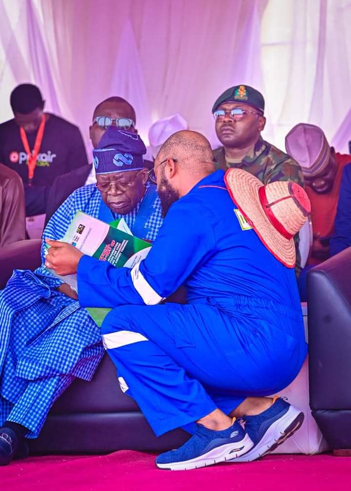 Alqutigs's tweet photo. President Tinubu Commissions 1000 tractors and over 5000 farm inputs
Niger is ready to feed the country.
#PBATInMinna #NewNiger https://t.co/YchNaubYv4