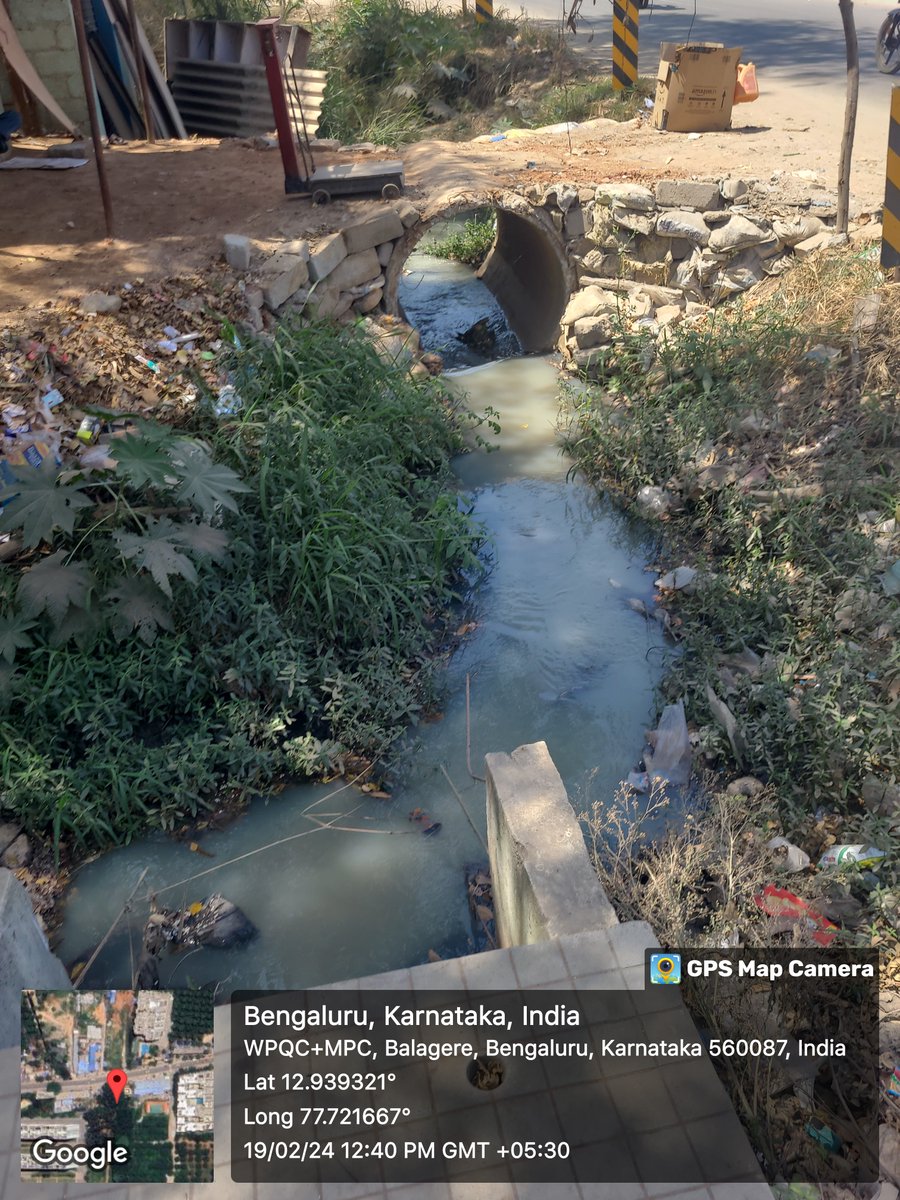 shwetha98818920's tweet photo. @chairmanbwssb atleast through #BengaluruWaterCrisis it happened to see you sir.What are the long term solutions for RAJAKALUVES which is underconstructed,not connected,which are filled with sewage? @osd_cmkarnataka @ICCCBengaluru @DKShivakumar @BBMPCOMM  any constructive and dynamic strategies to complete Unfinished Rajakaluves work? 
These are unfinished Rajakaluves from #IT hub, plagued with road side sewage. So far all governments have failed to bring in Institutional changes,policy changes @CGWB_CHQ @nwmgoi @karnatakakspcb

Who can help #BrandBengaluru #SiliconValley of India to attain to its glory? @nabilajamal_ @NammaBengaluroo @captsanthoshkc @DarshanDevaiahB @naveenm01 @Nimmabhaskar22 @uclg_org @moefcc @byadavbjp @NITIAayog @HardeepSPuri @BPACofficial @Bnglrweatherman @BSBommai @Tejasvi_Surya @nsitharaman @Namma_Bengaluru @NammaBengaluroo @TimesNow @NewsX @TimesAlgebraIND @republic @KannadaRepublic @KavithaReddyKR @ShikaripalyaL @aranya_kfd @EcosystemLake @WeAreHSRLayout @KarnatakaIndex1 @Rajeev_GoI @rajeevgowda @TVMohandasPai @kiranshaw @thekiranbedi a big LAWLESSNESS & MISGOVERNANCE from decades in Karnataka has led to #BengaluruWaterCrisis
A CRY FROM A TECHIE : https://t.co/qA0azwBQMu