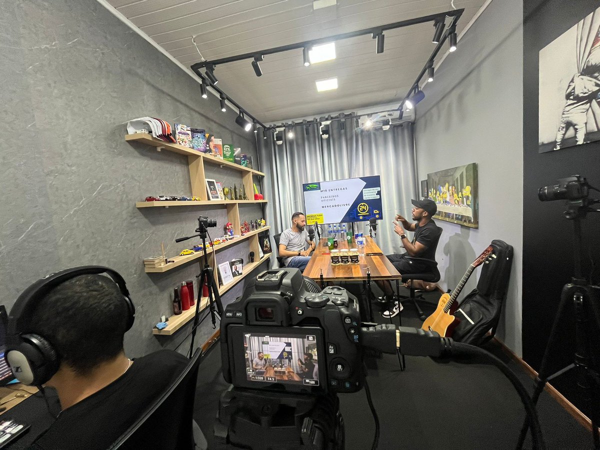 freitasdigital_'s tweet photo. Já pensou em ter seu Podcast e levar sua mensagem ao número imenso de pessoas?
EU POSSO TE AJUDAR!
Estou a frente do Estúdios Conecta, equipados com estrutura profissional, e com profissionais com + de 20 anos no mercado áudio visual.
AGENDE UMA VISITA E GARANTA 30m DE DEGUSTAÇÃO https://t.co/4hbXV9sMqo