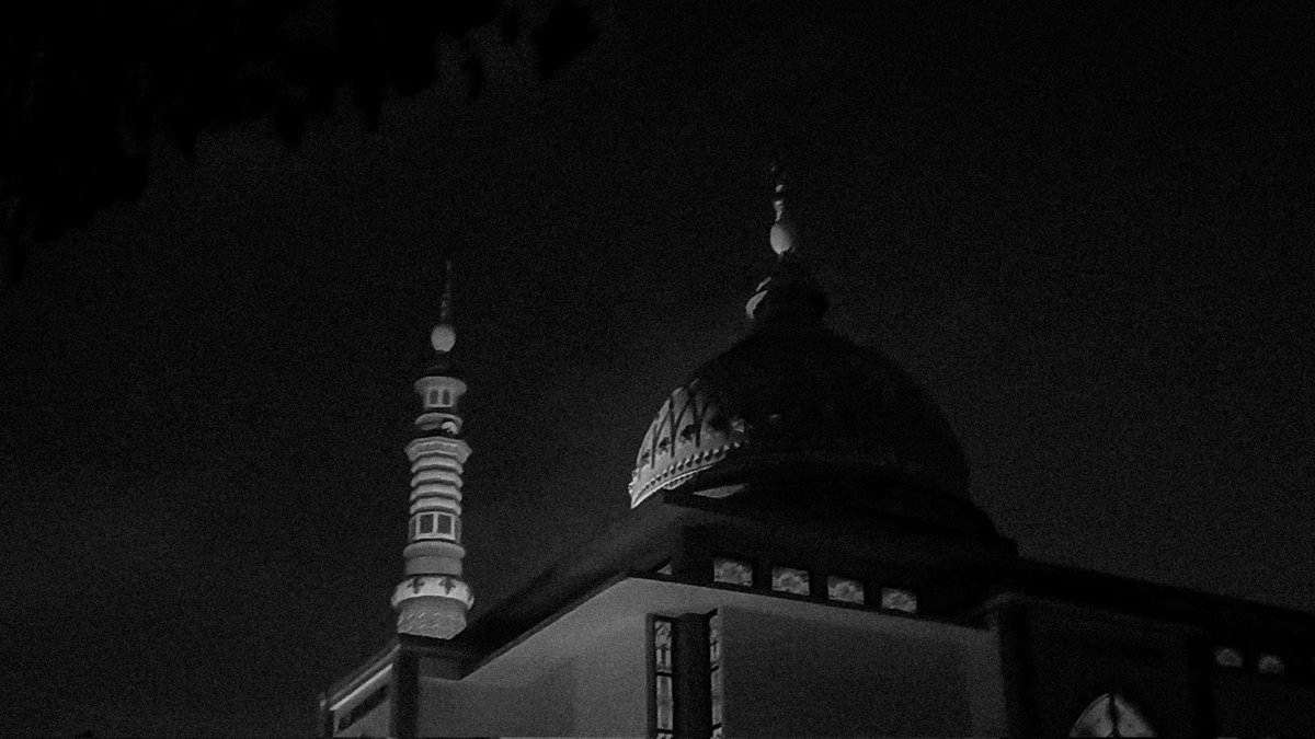 newfoldair's tweet photo. Ramadhan Kareem, man-teman 🙏🏻 https://t.co/vOsG0F06Sm