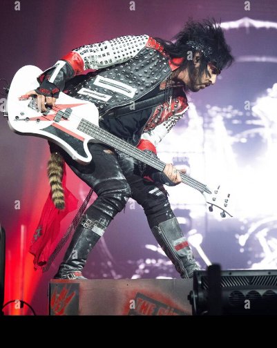 NikkiSixx tweet picture