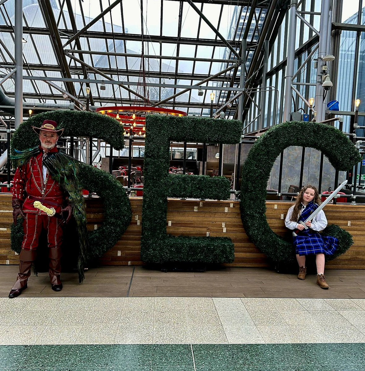 alastairneil29's tweet photo. "Little Highlander & Ramírez " out having fun yesterday at @Acmecomiccon "There Can Be Only One " #highlander #seanconnery #christopherlambert #Scotland #Glasgow #connormacleod #ramirez #fun #comiccon #cosplay #highlanderreboot https://t.co/7du8493vF6