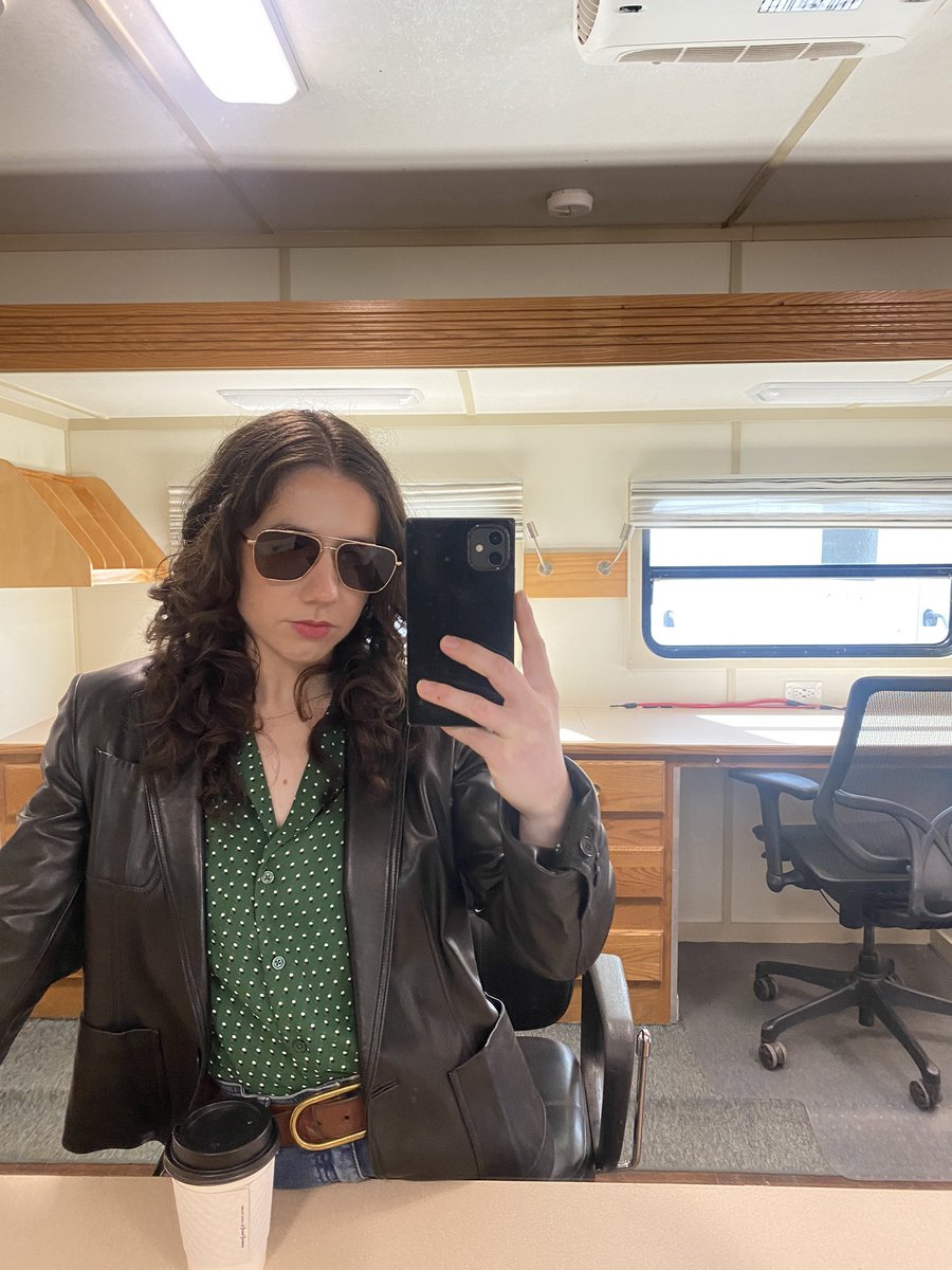 mads_nyc's tweet photo. Just been told my go to outfit while producing events is giving “1970s private investigator” https://t.co/9niAYm5W0t