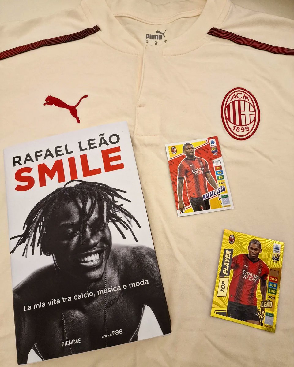 danilomiccoli's tweet photo. 🔴 Sorrisi RossoNeri ⚫️😁 @RafaeLeao7 @acmilan https://t.co/f10nSxWqta