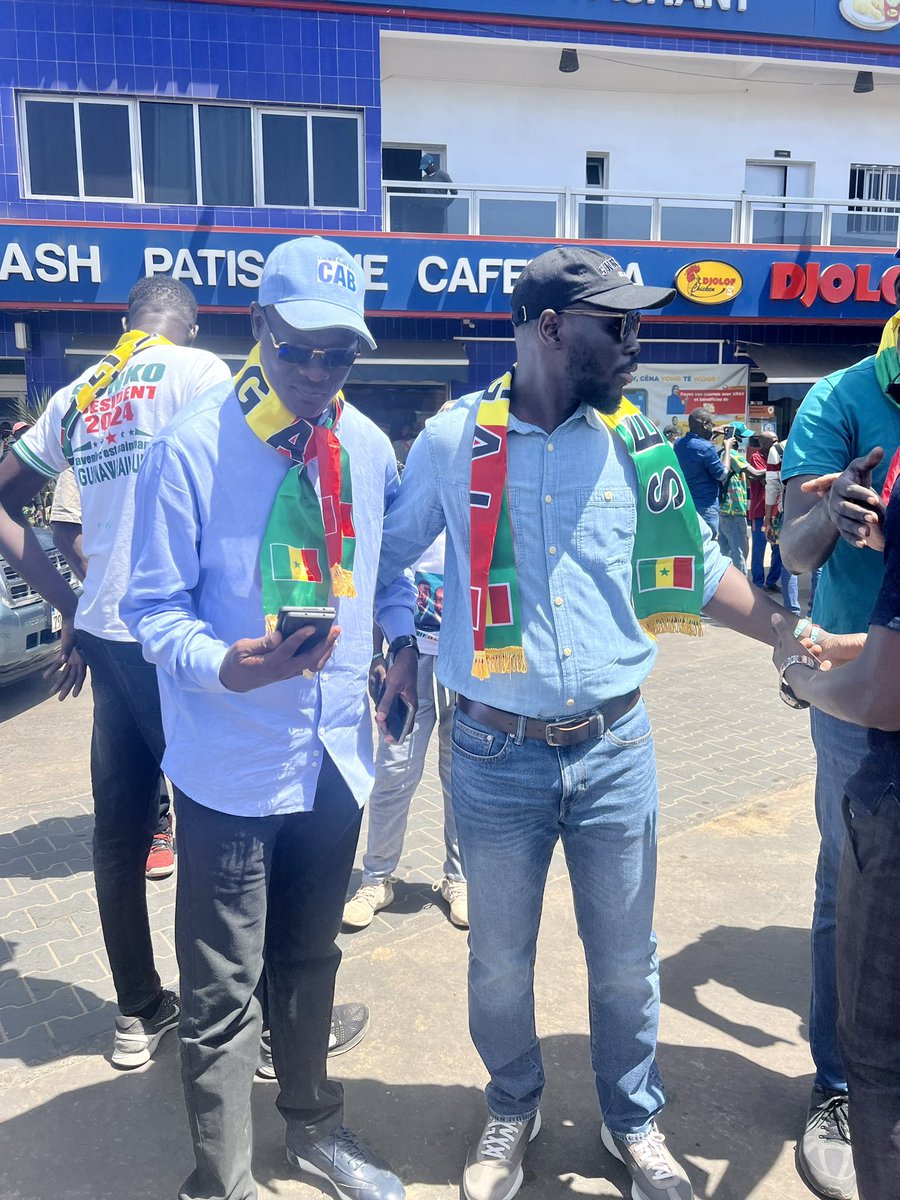boullygalissa's tweet photo. 2eme journée de campagne.
Nous avons pris départ à la station #EDK de Pikine, en faisant un détour a #Dalifort, puis #serass après Bountou Pikine, Pikine Ouest, Pikine Nord, Djidda Thiaroye Kaw, puis Nietty Mbar. C’est un vrais parcours du combattant. Mais nous lisons sur les visages de la population un espoir indestructible et une confiance au choix du Président #OusmaneSonko #DiomayePresident2024 @leprojetpastef @PastefOfficiel @DiomayeFaye @SonkoOfficiel @lemondefr @BBCAfrica @NewsCentralTV @washingtonpost @TheEconomist @business @bpolitics @nytimes