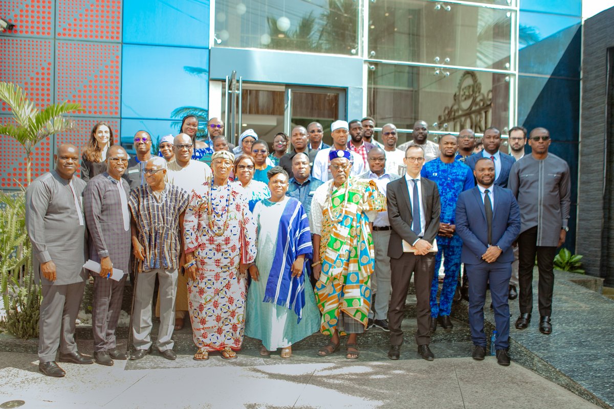 InadesTogo's tweet photo. Ouverture ce jour du séminaire international sur la « Gouvernance inclusive et démocratie rurale ».
Une initiative conjointe de la Fondation de l’innovation pour la démocratie et d'INADES-Formation (une association internationale, représentée dans 10 pays dont le Togo https://t.co/8xHw8za1Ph