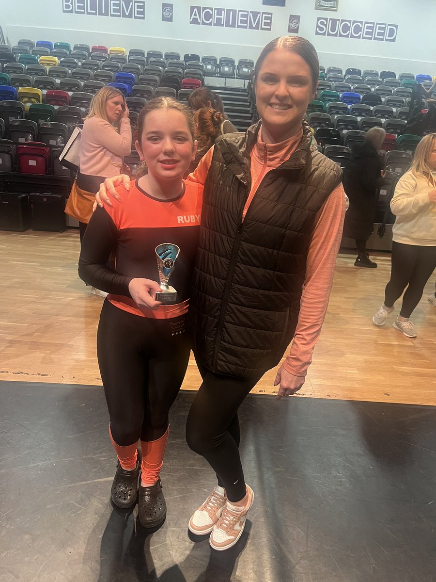 Smashed dance comps last weekend 🤍 coming away with the endeavour award! 
We all believe in you rubes it time to start believing in yourself ⭐️