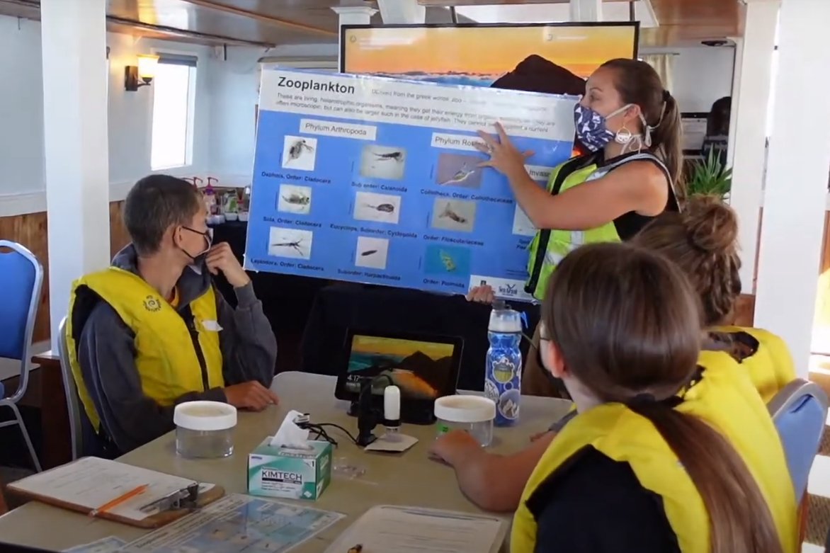 SeaGrant's tweet photo. #WhySeaGrant What’s a floating classroom all a-boat?
@LakeChamplainSG educators & Memphremagog Watershed Association volunteers joined students on the Northern Star to engage in watershed science. Read deckhand Heather McKeown’s account of their voyage: https://t.co/XEczEBvAfH https://t.co/grBCE8qiKI