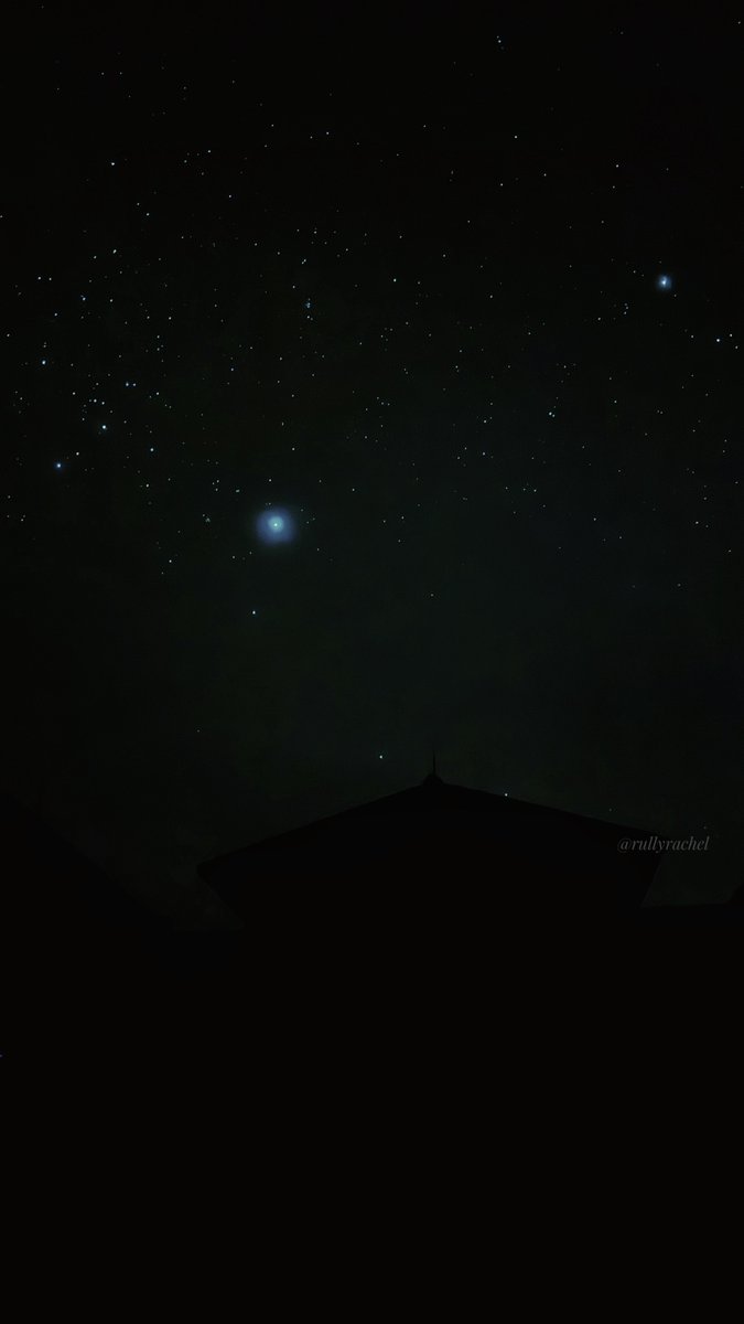 rullycious's tweet photo. Moment paling di tunggu saat Nyepi adalah fotoin bintang. 
(edited and not edited)
#nyepi 
#nyepi2024 
#bali https://t.co/XJeS6gPqpd