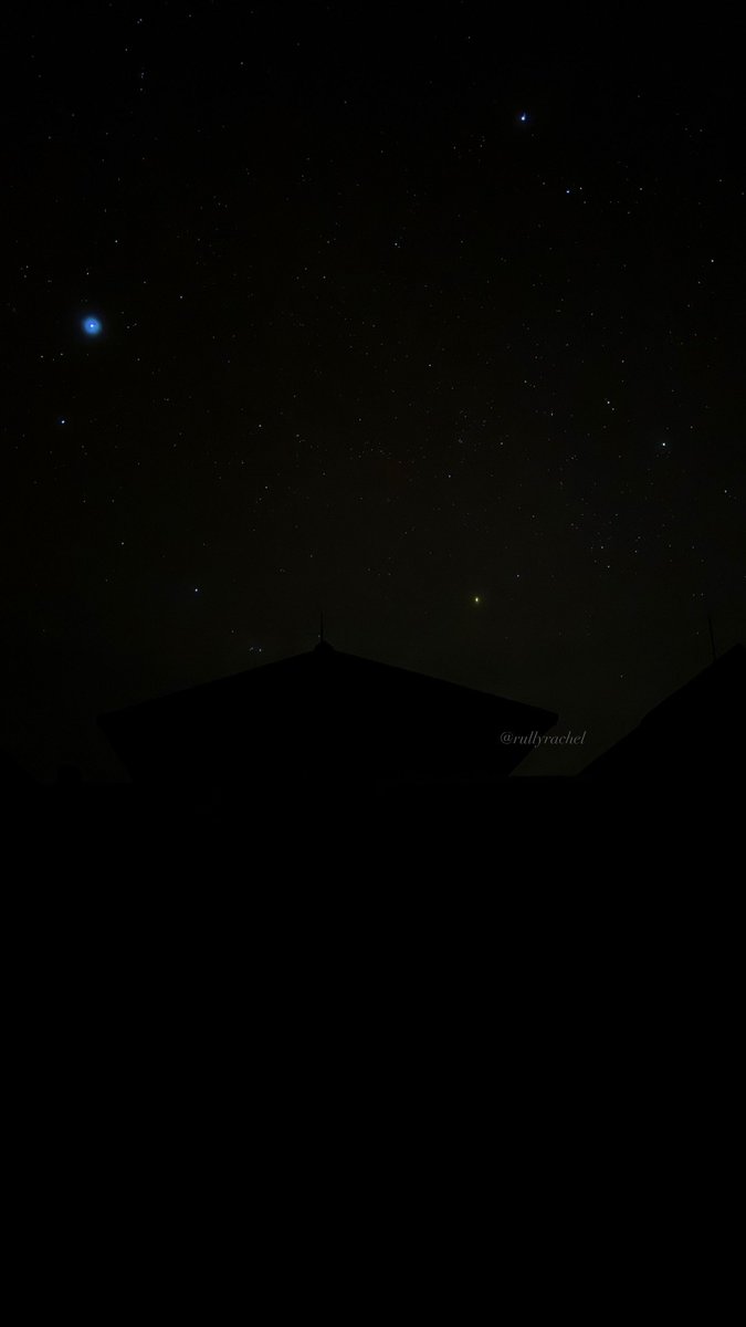 rullycious's tweet photo. Moment paling di tunggu saat Nyepi adalah fotoin bintang. 
(edited and not edited)
#nyepi 
#nyepi2024 
#bali https://t.co/XJeS6gPqpd