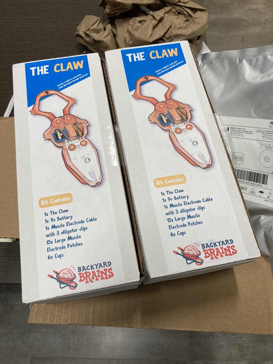 PRandall86's tweet image. Let the scientific reaching of out commence! #BrainAwarenessWeek2024 @BackyardBrains