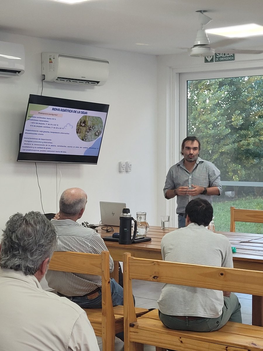 César Kairuz (@cesarkairuz) on Twitter photo Sojineta <a href="/Syngenta_ar/">Syngenta Argentina</a> en el NOA! reunión en Anta-Salta, con clientes y técnicos amigos, en NECA. Época de definiciones para el manejo foliar de EFC (mancha anillada,MOR, Septoria)..."#Miravis duo"
#EnElCampoConSyngenta Sojineta <a href="/Syngenta_ar/">Syngenta Argentina</a> en el NOA! reunión en Anta-Salta, con clientes y técnicos amigos, en NECA. Época de definiciones para el manejo foliar de EFC (mancha anillada,MOR, Septoria)..."#Miravis duo"
#EnElCampoConSyngenta