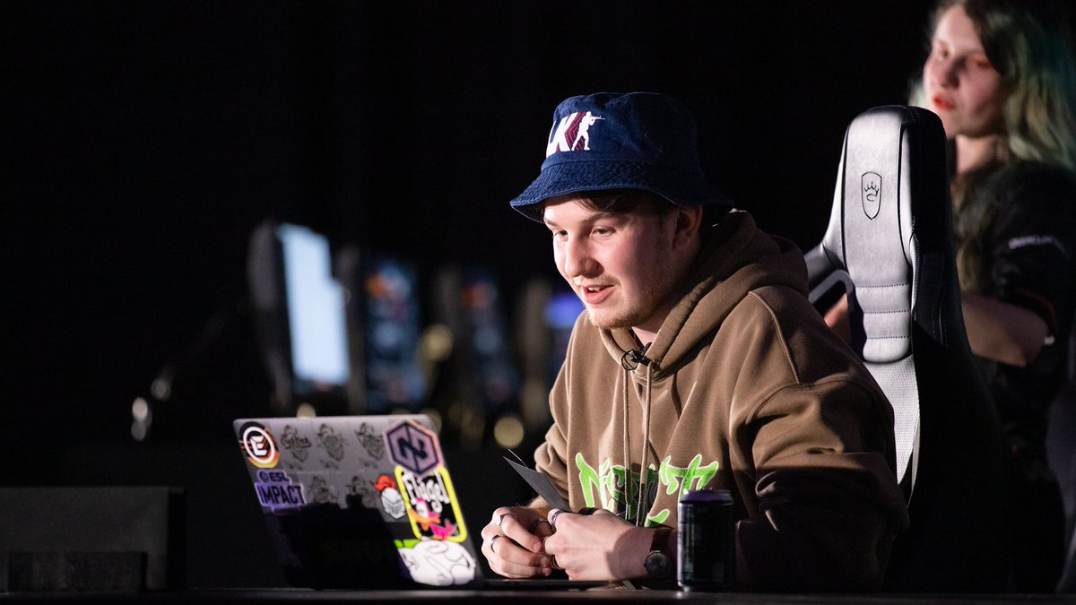Wanna give a massive thank you to all the amazing people who captured all our favourite moments across the <a href="/EPICLAN/">EPIC.LAN UK Gaming & Esports Events</a> weekend, it's so important they get their flowers 📸

📸<a href="/Sophie_skittle/">Sophie 🐝📸</a>
📸<a href="/AdamYoungMedia/">Testy</a> 
📸<a href="/Sav_FM/">Ryan</a> 
📸<a href="/GrimyRannarr/">Freddie</a> 
📸<a href="/LiamKew_/">Liam ⚔️</a> 
📸<a href="/theskiesbg/">theskiesbg 🌙📸</a>