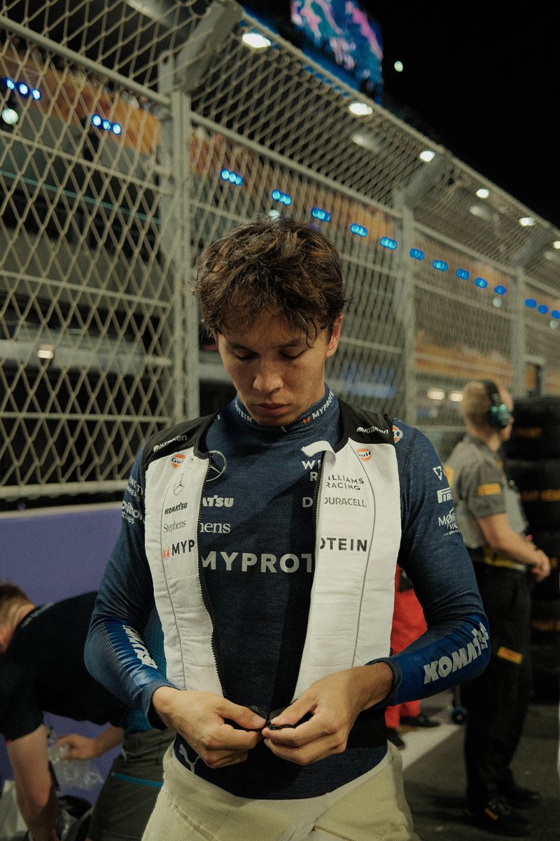 alex_albon tweet picture