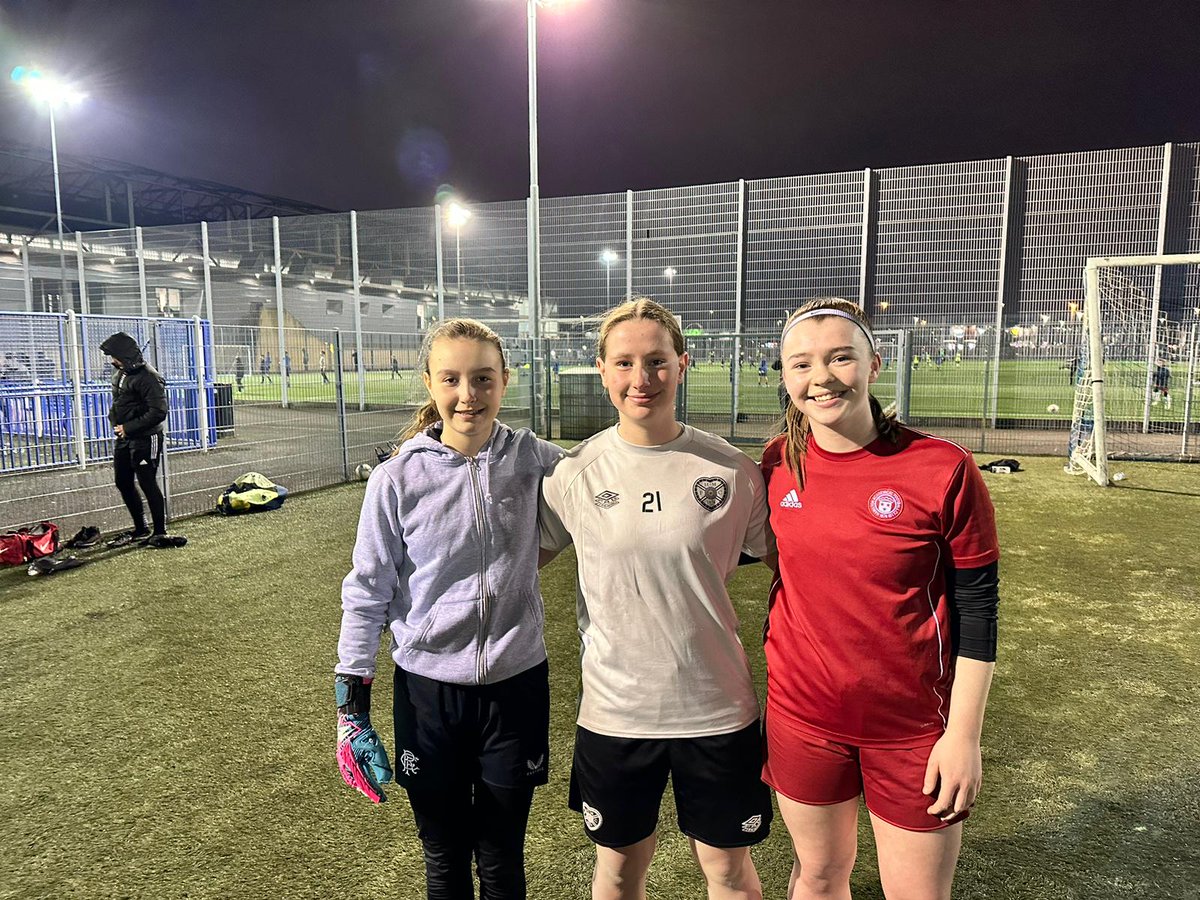 It was winners Friday at our 121s 

Fresh of winning  February's SWPL player of the month Emma Thomson 

GU14s Scottish Youth Cup winners Erin Anderson and Neve Clark  after winning the Cup on Penalties after a 3-3  draw which saw Erin score and Save a penalty 

Well done, girls