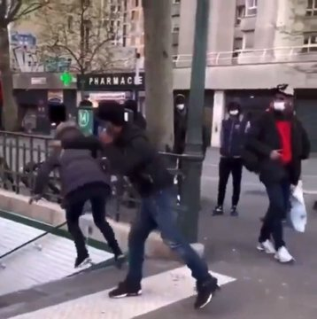 🅱🅸🆃 🅾🅵 🅲🅾🅽🆃🅴🆇🆃 tweet media