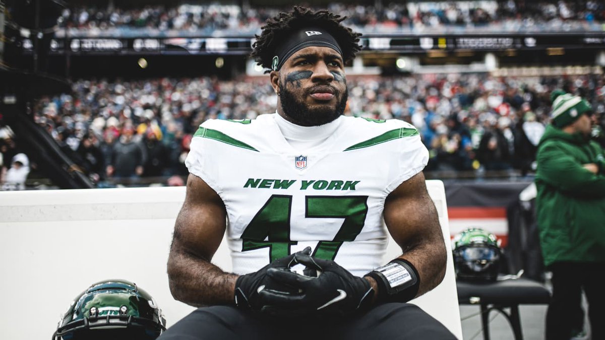 BrendenDeeg_'s tweet photo. Bryce Huff: 

- 67 pressures on only 334 pass rush snaps
- 86.8 pass-rush grade (highest on Jets)
- 22.9 pass-rush win % (best in NFL)
- 10 sacks, 21 QB hits
- Only 25 years old

This is a steal at $51.1 million. Great signing by Howie. https://t.co/ZBJV6PzAgW