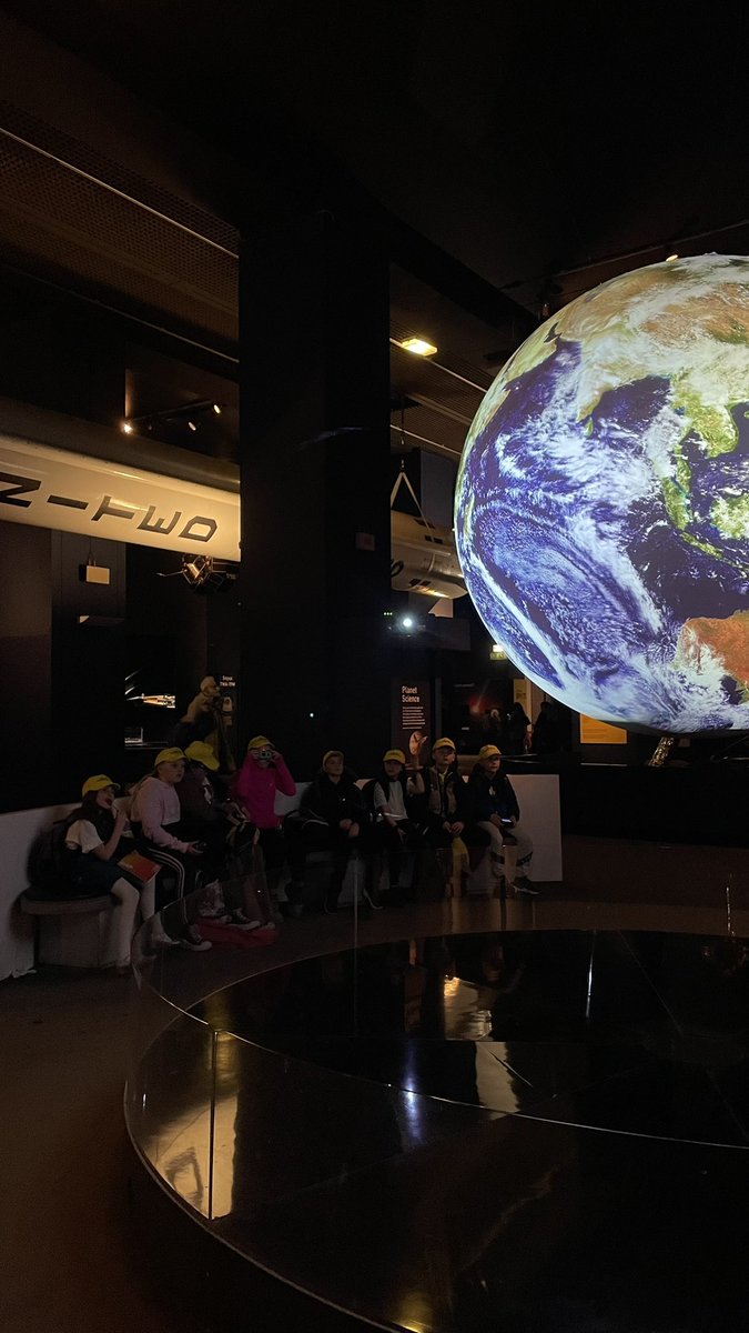pp_accrington's tweet photo. Next stop… @sciencemuseum 🥼📚🔭🔬#GroupBrett https://t.co/HsC1n7lPK0
