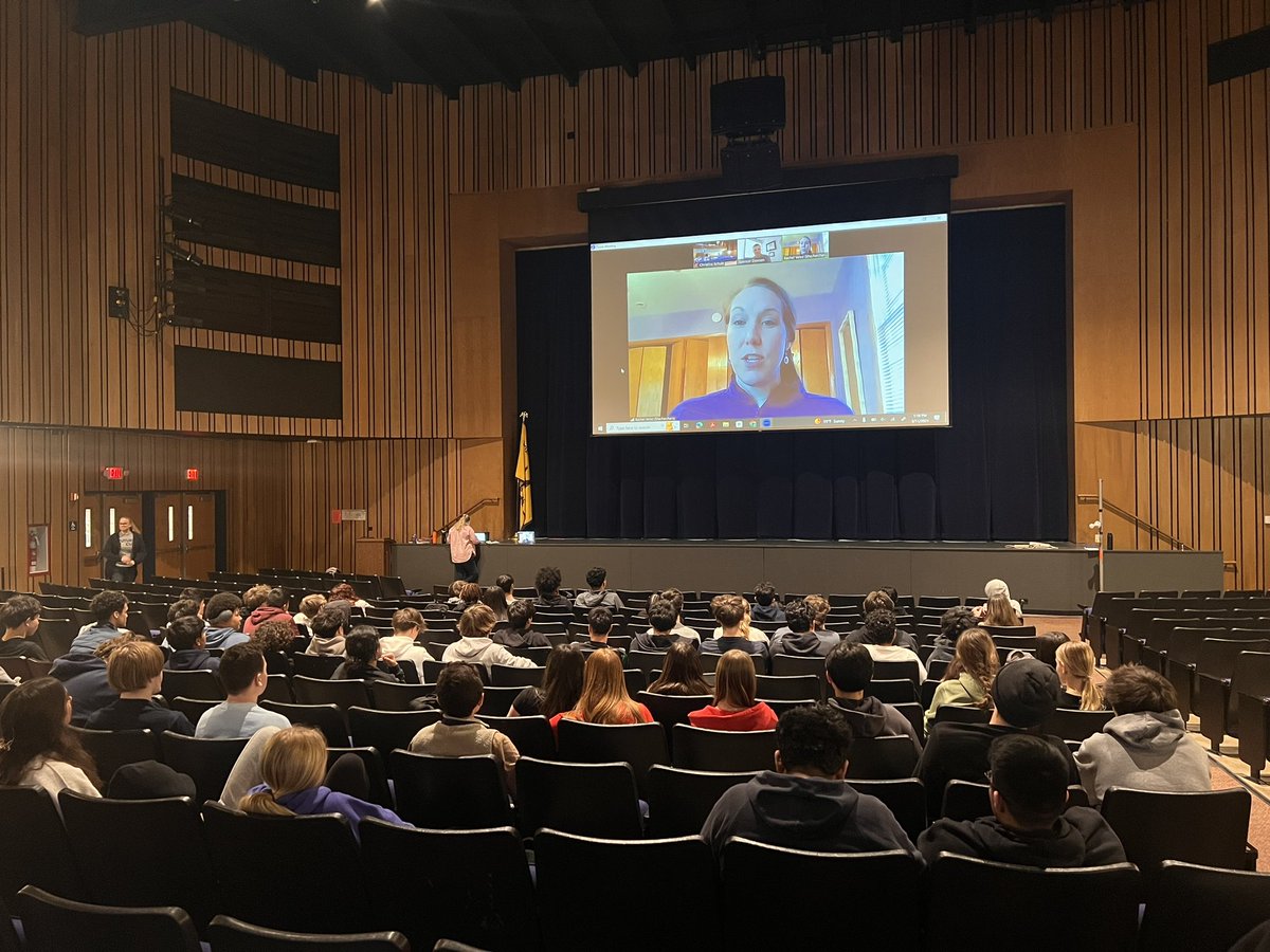 Our first #futurefocus event of the week! East Leyden students hearing from @NU_Sports regarding NCAA requirements, scholarships, and opportunities. Thank you, @NorthwesternU ! #leydenpride