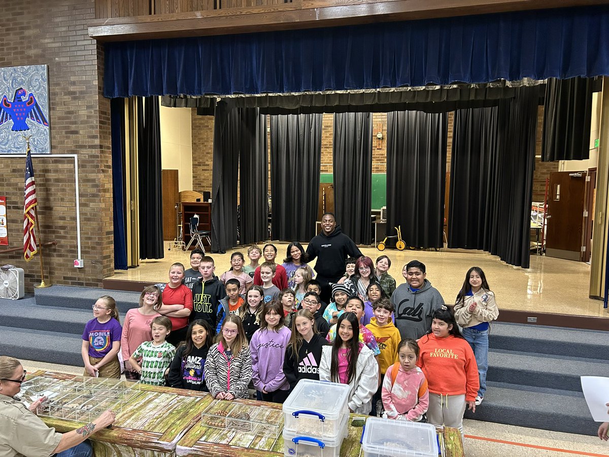 Had a great time at Truman elementary, thanks too @UtahCrimson !