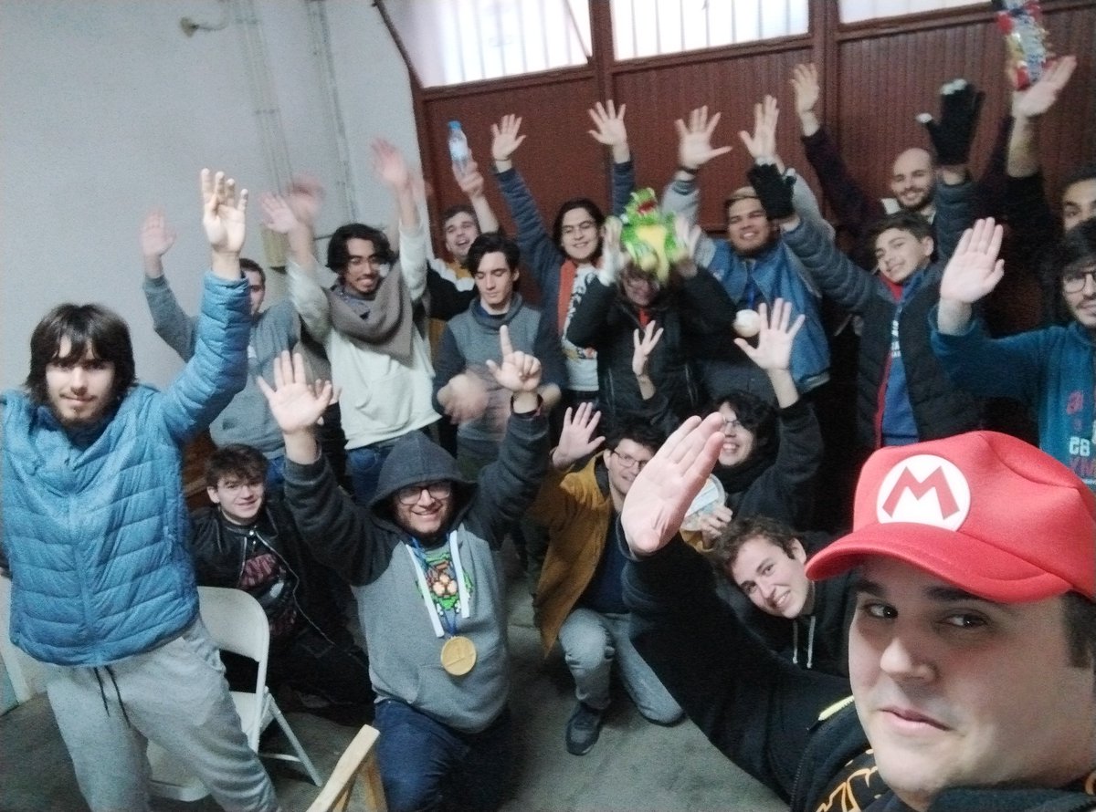 GarageTour's tweet photo. Todas las fotos de Garage Tournament #4 https://t.co/I2pZePabgR