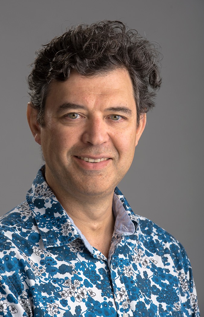 Congratulations to Nick Dulvy who has been awarded the 2023 Le Cren Medal by the Fisheries Society of the British Isles! 

Read more at our Kudos page:sfu.ca/biology/news-e…