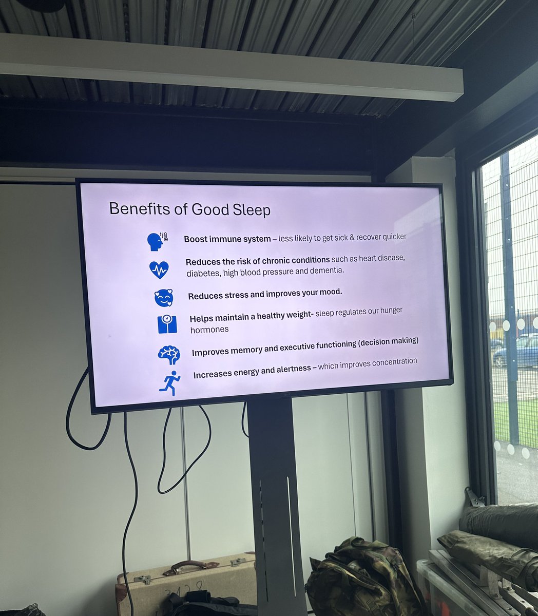 Amy Powell tweet media