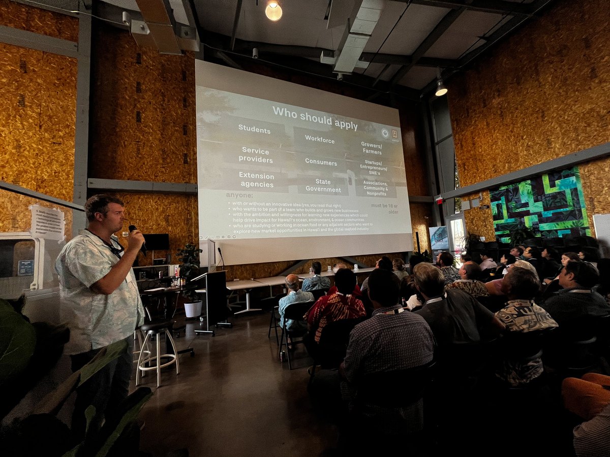 Great turnout at Oahu's first HiOcean Pau Hana, co-hosted with @hatchblue1! Mahalo to everyone who joined us to learn more about CliRAIM and the call to applications for AquaHack 2024. Applications close March 25th, so act fast! hatch.blue/aquahack-hawai…