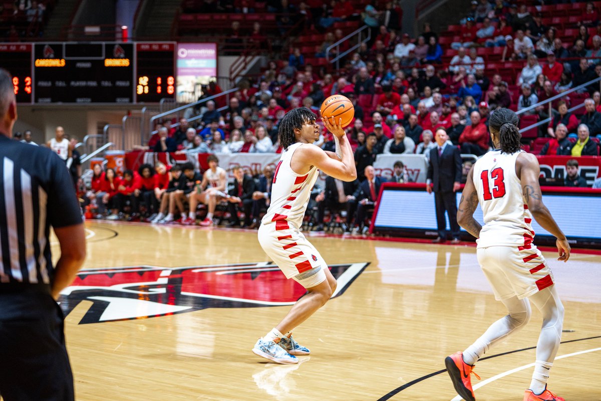 These guys had breakout seasons 👀 Jalin: 15.8 ppg (8th in MAC), 4.5 apg (3rd), 4.6 rpg and 1.5 spg (5th) Basheer: 18.6 ppg (4th in MAC), 8.0 rpg (5th) and 1.1 bpg (T-7th), led the conference in free throws made (167), which ranks No. 24 in NCAA D1 #ChirpChirp x #WeFly