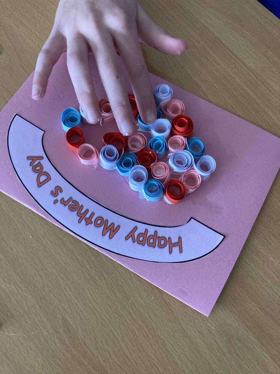 latimerprimary's tweet image. On Friday, #ClassVC took such great care, using a quilling technique, to create Mothers’s Day cards for the special ladies in their lives. It may be a day late but we didn’t want to spoil the surprise. HAPPY MOTHER’S DAY!