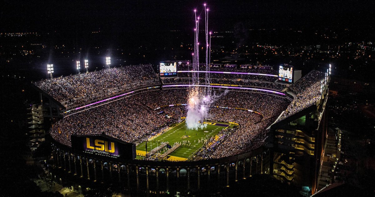 AGTG blessed to receive an offer from LSU 🐯🟣🟡 @CoachCRaymond @jacobystevens7 @CoachJakeOlsen @Grade_aTraining @NCEC_Recruiting @BuckFitz @smsbacademy @PennySmith_ @BeardenFB @NatlPlaymkrsAca