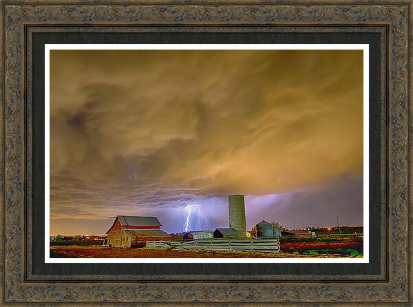 Thunderstorm Hunkering Down On The Farm Framed Print - In the gallery here - james-insogna.pixels.com/featured/thund… 

#thunderstorm #stormchaser #travelandlife #exploretocreate #nature #interiordesign #decor #walldecor #wallart