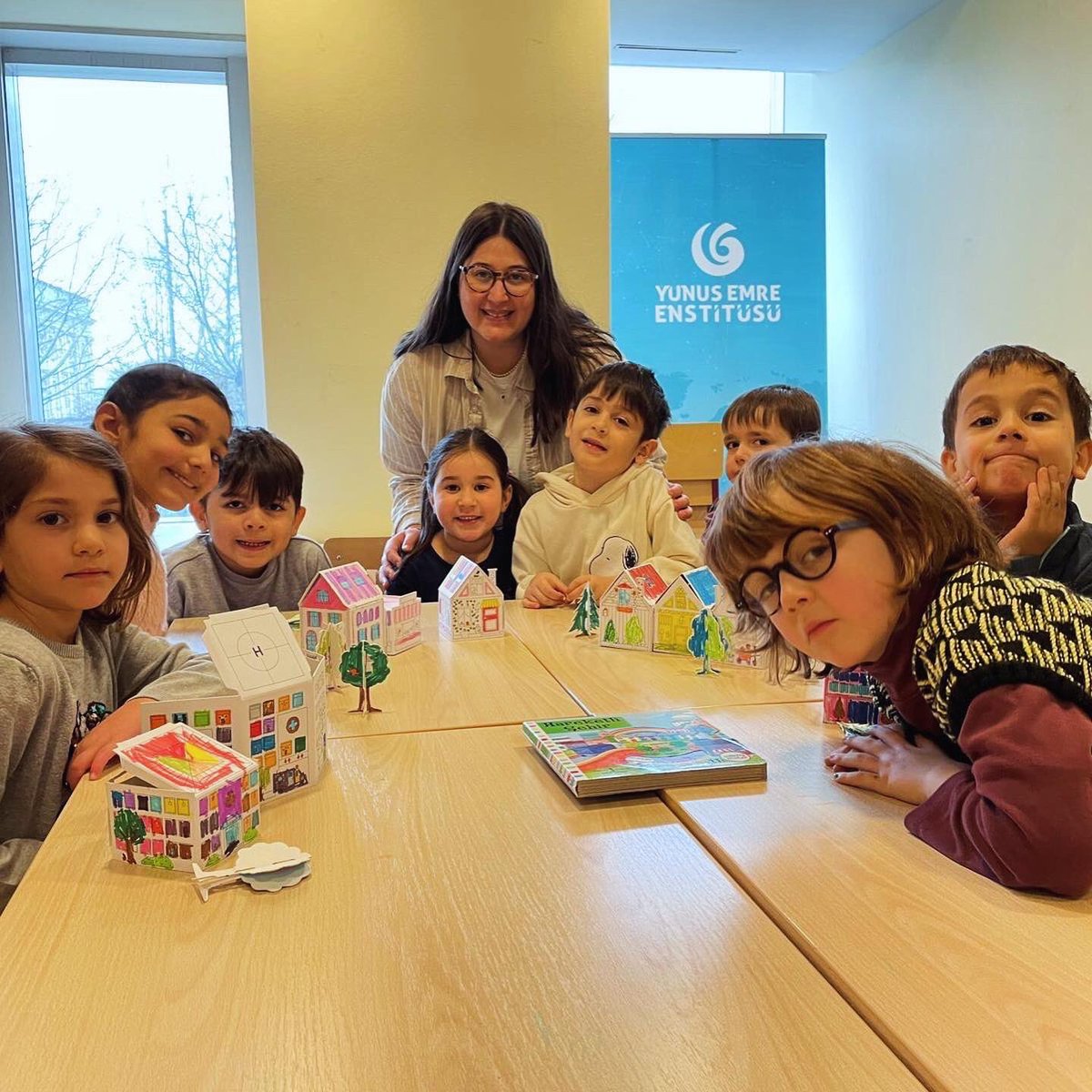 yeebruksel's tweet photo. Çocuklar için Türkçe Dil Etkinlikleri Atölyelerimiz devam ediyor. Yine verimli ve öğretici bir Pazar günü geçirdik. https://t.co/bvVEoxPX8N