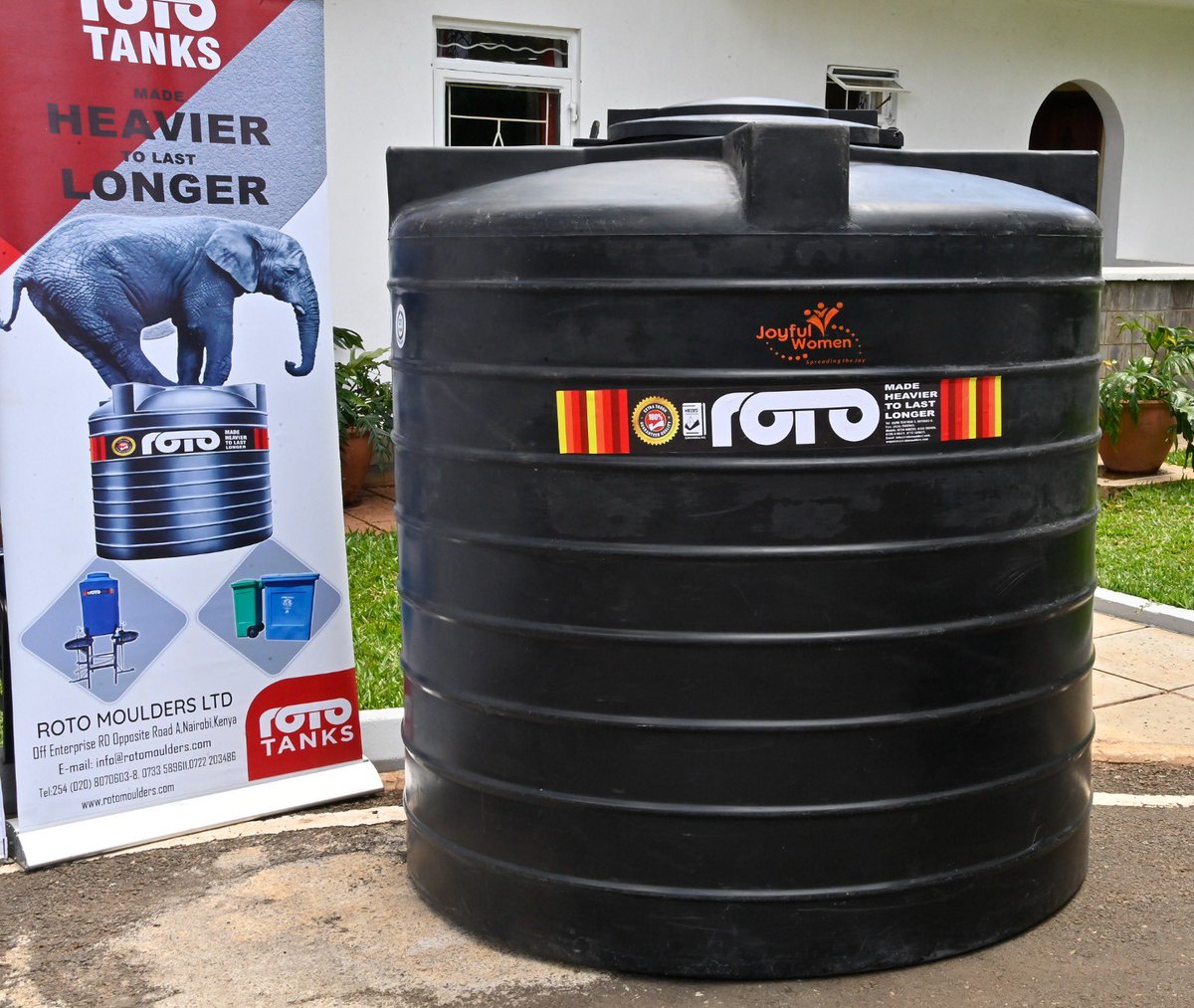 MamaDoingGood's tweet image. We are very grateful to Flame Group for their continued efforts to ensure the availability of clean drinking water at the household level in the Kenya.