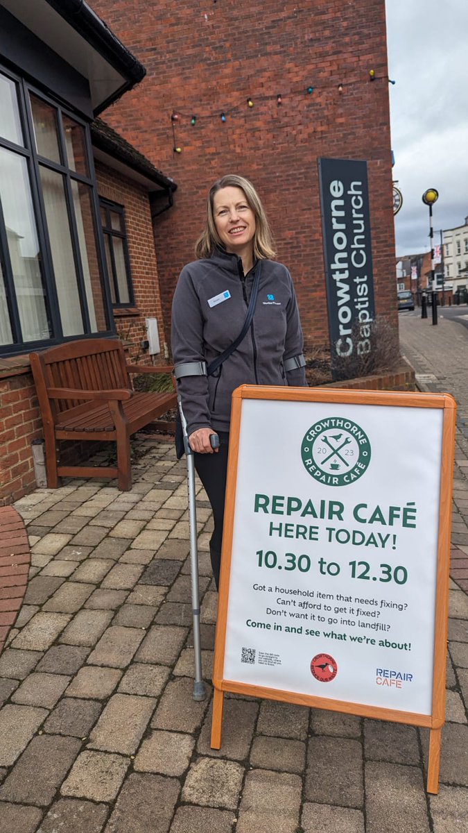 CrowthorneCMP's tweet photo. Celebrating our former lical community fund partnership on their first birthday.  Congratulations to Crowthorne Repair Café on their fantastic work. https://t.co/hOyLhtqTu9