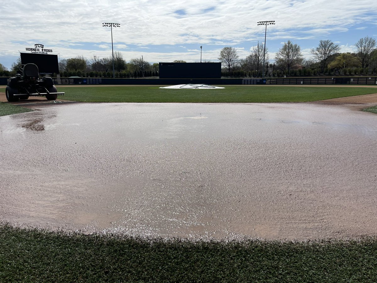 Matt Guinn (@mattguinn34) on Twitter photo Loving these hyrdroPro <a href="/DuraEdge/">DuraEdge Products</a> bags. Sure make for some easier and faster infield repairs/maintenance around the edges. Loving these hyrdroPro <a href="/DuraEdge/">DuraEdge Products</a> bags. Sure make for some easier and faster infield repairs/maintenance around the edges.