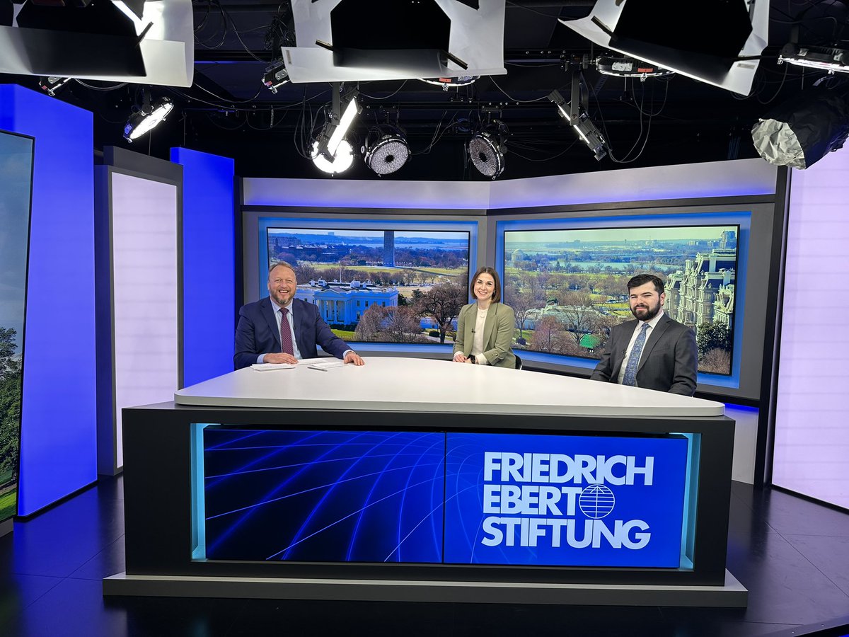 🥊 The battle for the votes of the so-called ‘double haters’ is in full swing! 

🎥 Missed our recent event ‘The Path to Victory: The 2024 U.S. Presidential Election’ ? 

Thank you <a href="/mollykmurphy/">Molly Murphy</a> &amp; <a href="/JacobRubashkin/">Jacob Rubashkin</a> for joining! 

👉🏻 Watch it now on YouTube! Link in bio!