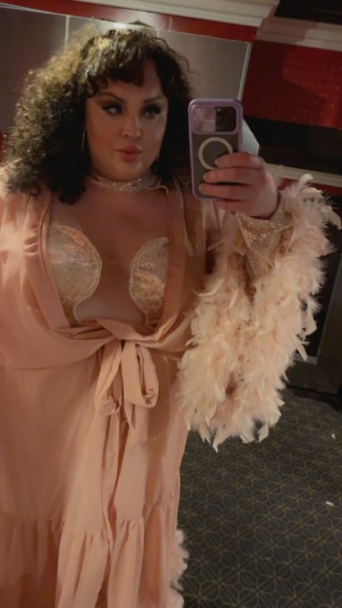 About last night&hellip;at the @TGEroticaAwards https://t.co/DhUZ2DR1jE<a class="tags" href="/tag/tgeroticaawards">@tgeroticaawards</a><a href="/tag/mvsales"class="tags"><span>#mvsales</span></a>