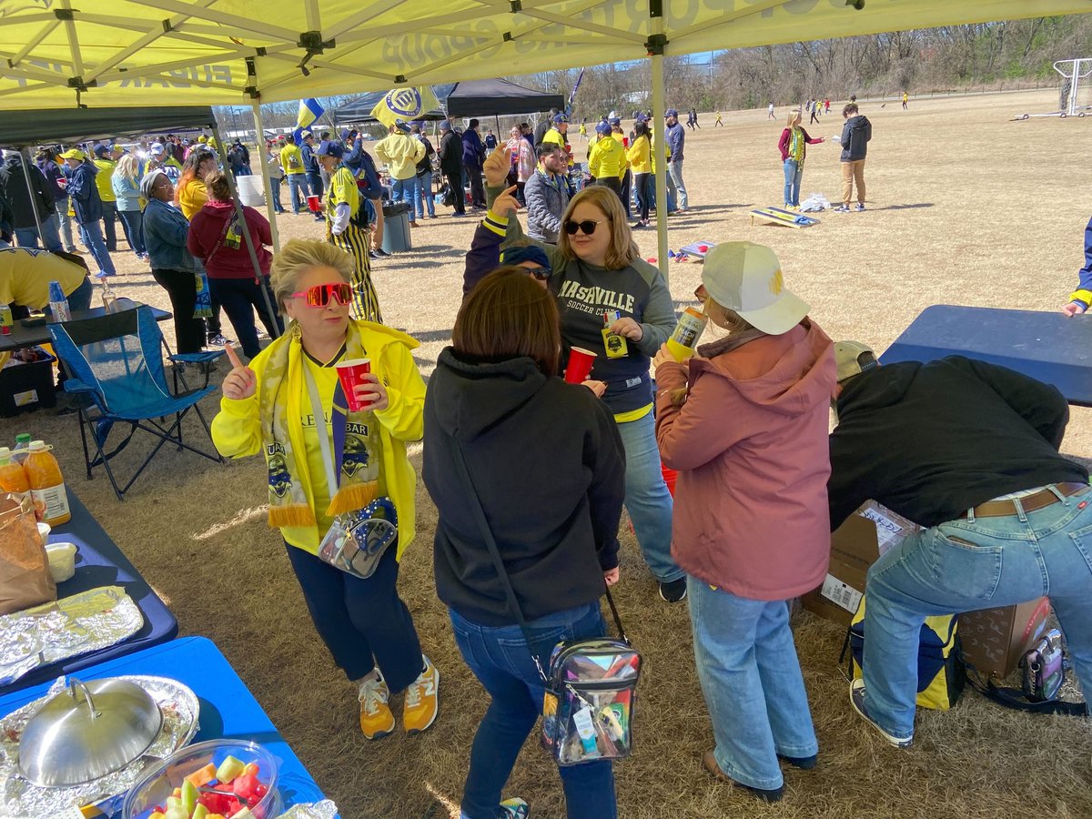 FUBAR_SG's tweet photo. This past game, FUBAR SG wanted to honor the women  to celebrate International Women's Day, which was March 8th. The ladies lead the march to the 🏰, stood tall on the capo and field! We appreciate all the women in the military and civilian fields! #EveryoneN #FUBARSG #IWC https://t.co/ecggG5ApNX