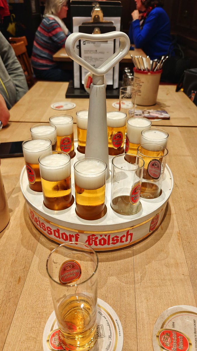 schoti75's tweet photo. Beste Grüße vom #tk4711
#effzeh
#fump https://t.co/zsnrtAfsa6