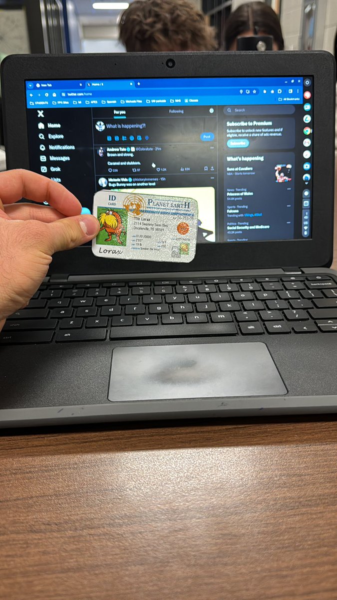 mjplovesapes's tweet photo. The plastic from this computer  was made from mining through layers of rock to get crude oil. We only have a 50 year supply left. #apesland @franklinlorax https://t.co/EMr9hwLiJS