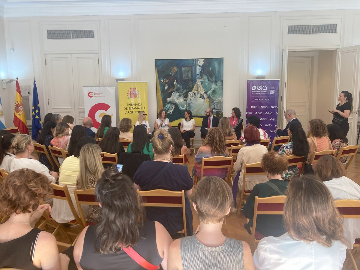 En el marco del #8M #DíaDeLasMujeres, @ONUMujeresArg participó en @EmbEspArgentina en el lanzamiento del proyecto “Más mujeres, más democracia” de @EquipoELA, cofinanciado por @AECID_es.