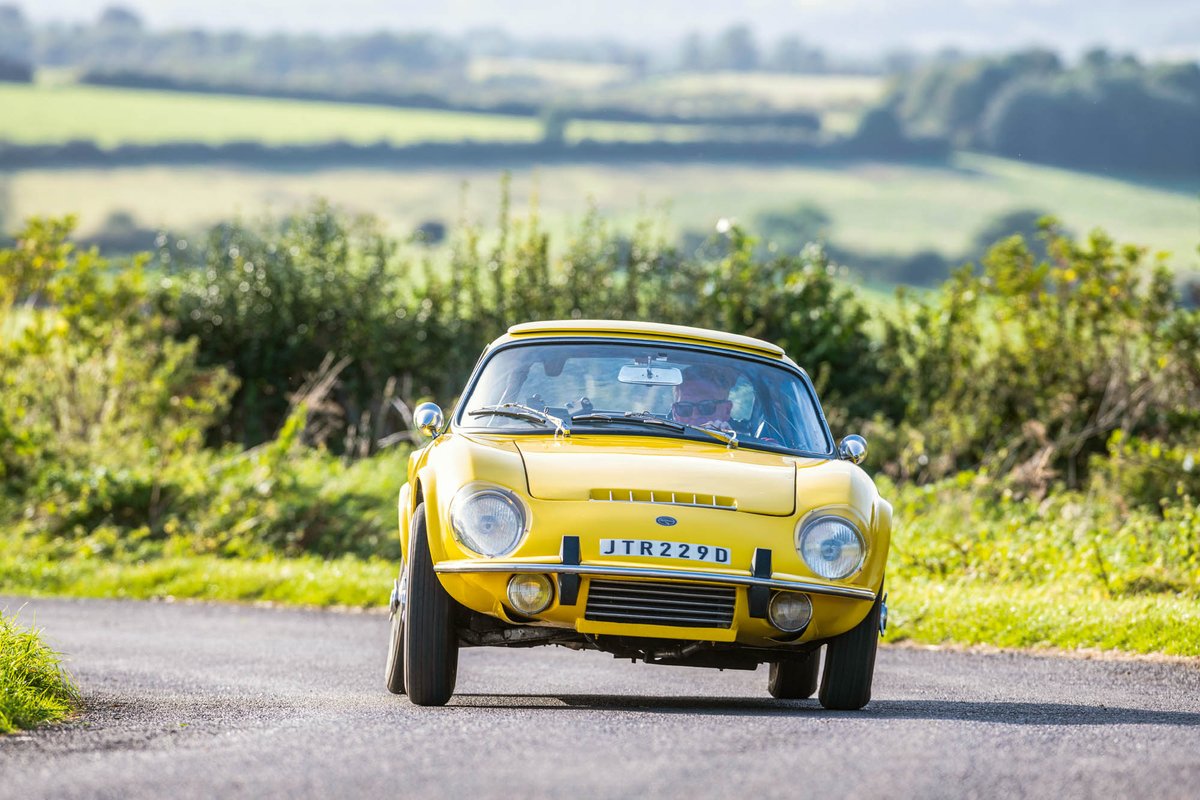 The René Bonnet Djet was the world's first mid-engined production road car. Glen Waddington enjoys a momentous French Lotus rival in the April issue: bit.ly/Octane-250 📷 Gerard Brown