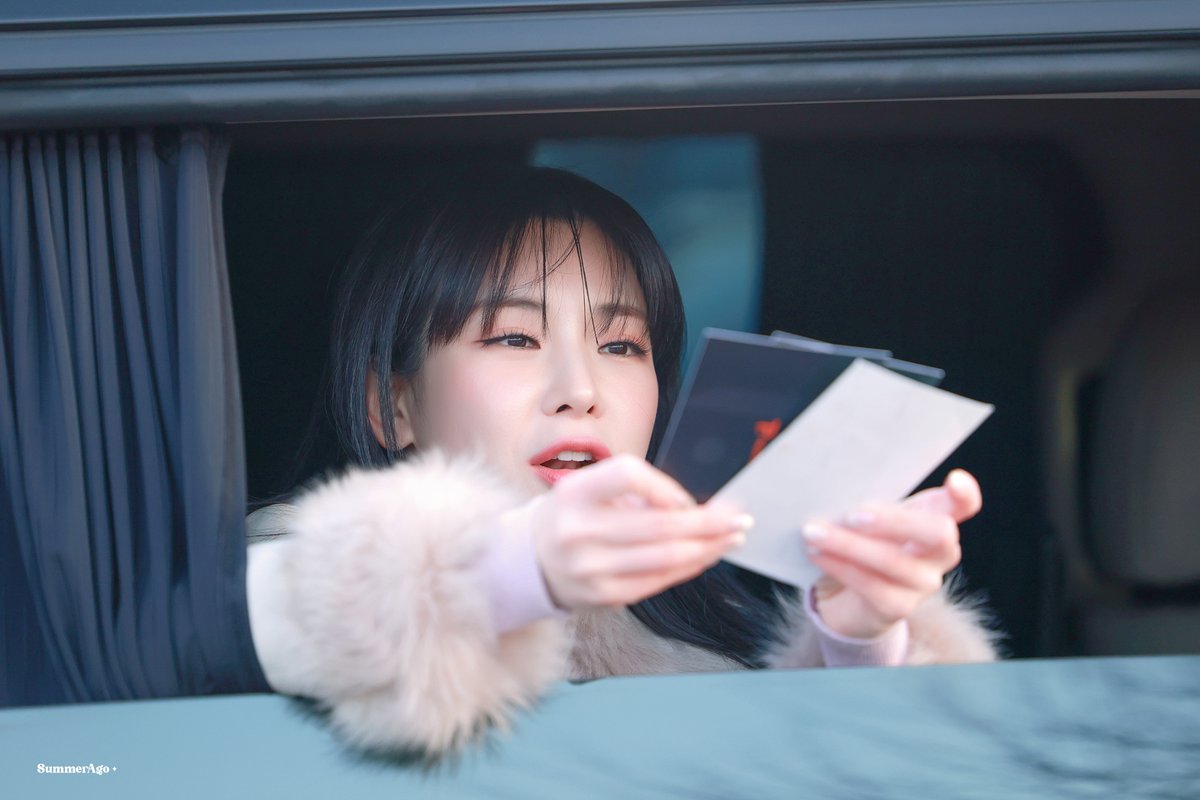 Summer_Ago's tweet photo. 240309 3DIVA 콘서트 퇴근길
#정선아 #정썸머 #썸머 #郑善雅 #JeongSunAh https://t.co/YxA4rLZ25r