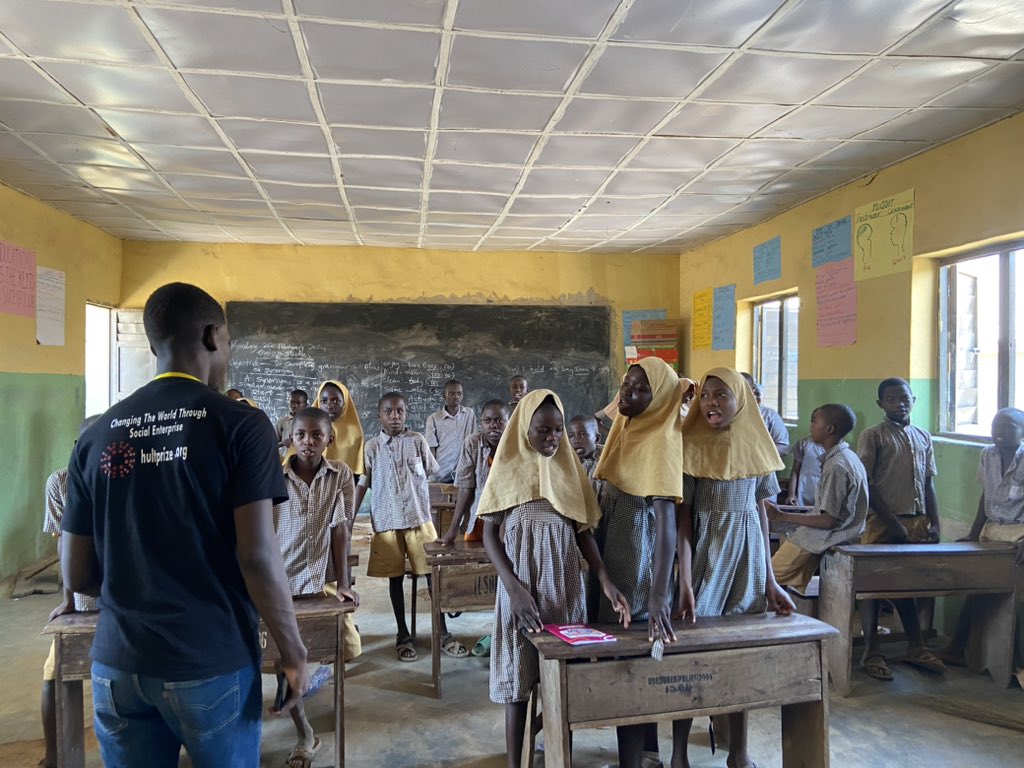hultprize_uil's tweet photo. On the 26th of February 2024, the Hult Prize at Unilorin visited the community basic school in Jalala, Tanke, to donate writing materials and educate the pupils about the United Nations SDGs, particularly emphasizing the importance of SDG4: Quality Education.
#sdg4project https://t.co/YeGcWd1EVp