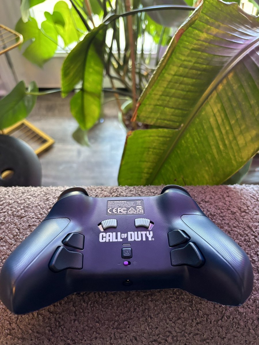 Absolutely loving my new Call of Duty Midnight Mask PRO BFG controller by Victrix x PDP 🎮🩵💙 Specs 🕹️ PS4/PS5/PC Modular Controller 4 mappable back buttons Clutch triggers with 5 stops Control Hub App for customization Use Code QUEEN10 for 10% off