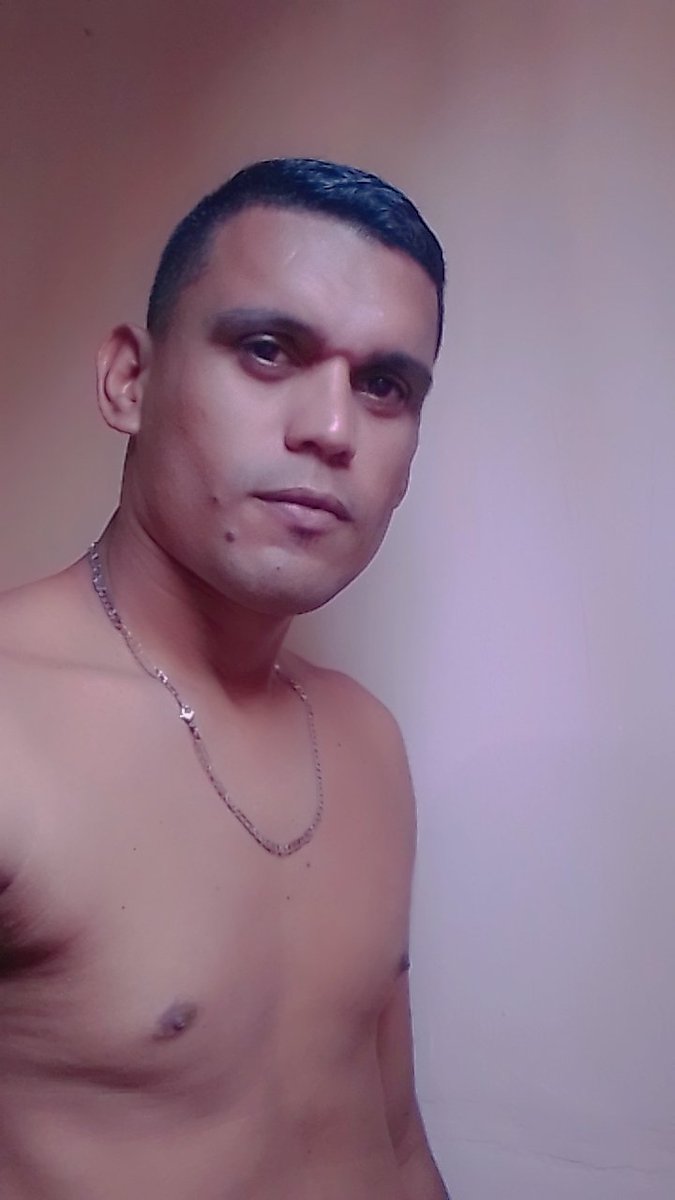 aesubero's tweet photo. Nos seguimos? #LunesDeGanarSeguidores https://t.co/dJXpPQWuNe
