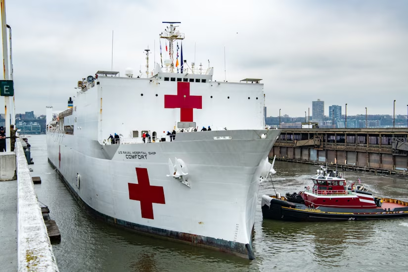 iseekthetroof's tweet photo. Does anyone else remember these? 🤔🤔

#USNSMercy
#USNSComfort https://t.co/EBn4wl34cC