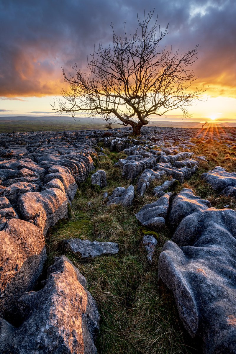 Last light on Twistleton Scar in The Yorkshire Dales on what was a great evening a week or so ago 😀